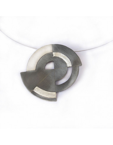 Large pendant  from the Decó Collection in hand-painted silver (45 cm. steel chain included)