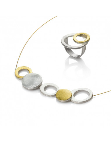 Collar en plata y lámina de oro de la...