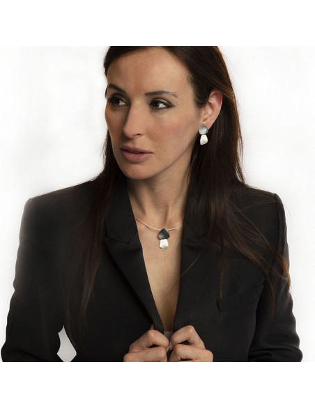 Pendientes de plata y plata negra de la colección Pedra