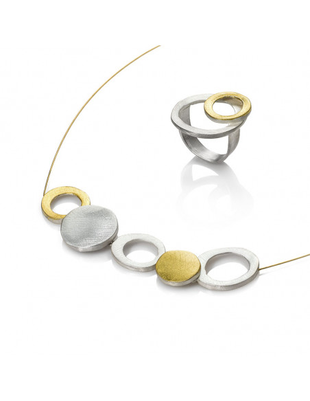 Pendientes de plata y lámina de oro de la colección Nova