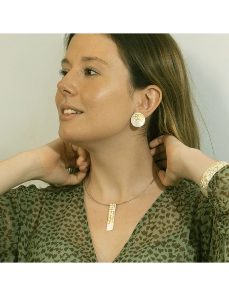 Pendientes redondos de plata y relieve en Oro Colección Veltha