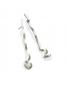 Pendientes largos en Plata