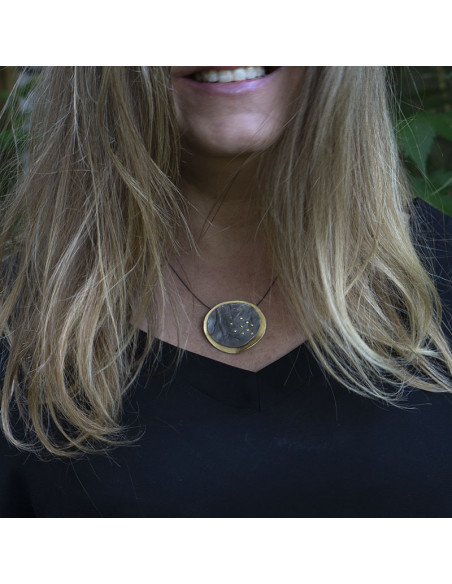 Colgante grande en Plata negra y Baño de Oro