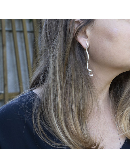 Pendientes largos en Plata