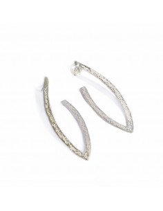 Pendientes hecho a mano de la colección Carolina