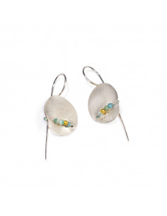 Pendientes tipo gancho de la colección Duna